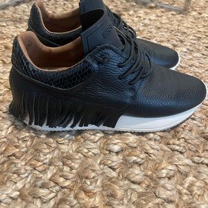 Esse ut Esse sneakers